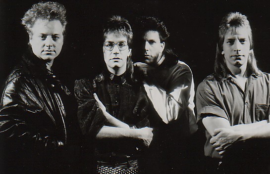 The Windows 1989-1990